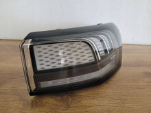 Laden Sie das Bild in den Galerie-Viewer, Rückleuchte VW I 14B945208A Rechts Rearlight RUK9019739316op