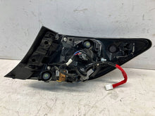 Laden Sie das Bild in den Galerie-Viewer, Rückleuchte Toyota Corolla Hatchback OYT17242 Links Rearlight RUK9040024951jb