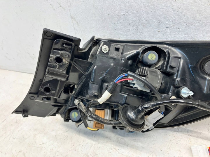 Rückleuchte Toyota Corolla Hatchback OYT17242 Links Rearlight RUK9040024951jb