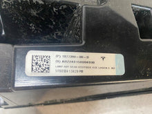 Laden Sie das Bild in den Galerie-Viewer, Rückleuchte Tesla Model Y 1077399-00D Links Rearlight RUK9102812714tw