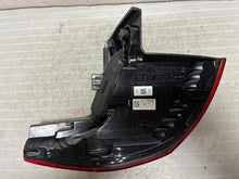 Laden Sie das Bild in den Galerie-Viewer, Rückleuchte VW Multivan Transporter 7T0945096D LED Rechts Rearlight RUK9175267414ve