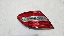 Laden Sie das Bild in den Galerie-Viewer, Rückleuchte Mercedes-Benz W204 A2048201964 Links Rearlight RUK9180930370ep