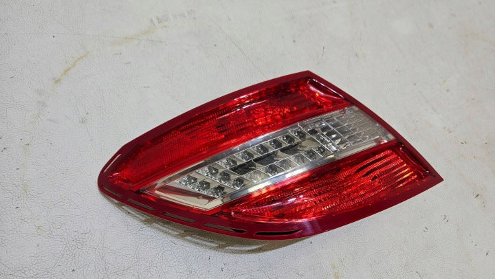 Rückleuchte Mercedes-Benz W204 A2048201964 Links Rearlight RUK9180930370ep