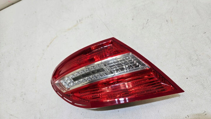 Rückleuchte Mercedes-Benz W204 A2048201964 Links Rearlight RUK9180930370ep