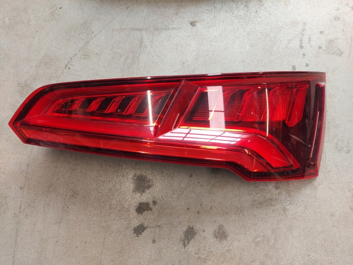 Rückleuchte Audi Q5 80A915094B Rechts Rearlight RUK9186096601uf