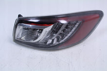 Laden Sie das Bild in den Galerie-Viewer, Rückleuchte Mazda 3 Rechts Rearlight RUK9215248614zf