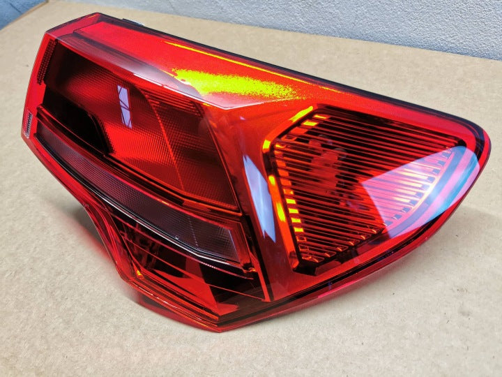 Rückleuchte Audi Q3 83A945070 Rechts Rearlight RUK9232622907cb