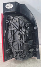 Laden Sie das Bild in den Galerie-Viewer, Rückleuchte VW Transporter 7E0945096AD Rechts Rearlight RUK9251091521is