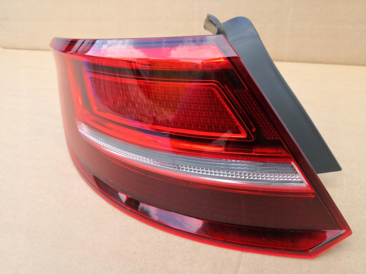 Rückleuchte Audi A3 8V4945069 Links Rearlight RUK9255363882hb