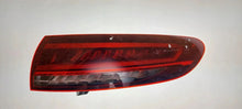 Laden Sie das Bild in den Galerie-Viewer, Rückleuchte Mercedes-Benz A2939062201 Rechts Rearlight RUK9270769723ag