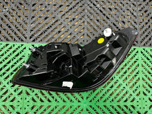 Laden Sie das Bild in den Galerie-Viewer, Rückleuchte BMW 3 G21 H35A3BC7101 Rechts Rearlight RUK9299073323eb