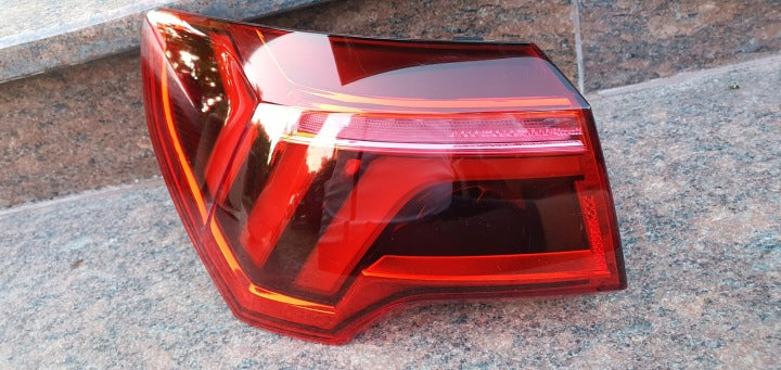 Rückleuchte Audi Q3 83A945091 Links Rearlight RUK9368334231mn