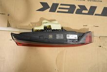 Laden Sie das Bild in den Galerie-Viewer, Rückleuchte BMW G22 G23 747760709 Links Rearlight RUK9380813030js