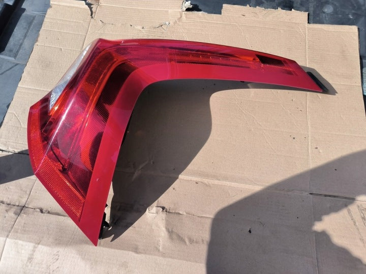Rückleuchte Volvo V60 I 31395928 31395929 Ein Stück (Rechts oder Links) RUK9446761356jr