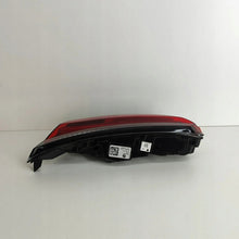 Laden Sie das Bild in den Galerie-Viewer, Rückleuchte BMW 8 H8744578013 Rechts Rearlight RUK9450661642ta