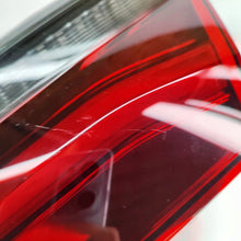 Laden Sie das Bild in den Galerie-Viewer, Rückleuchte BMW 8 H8744578013 Rechts Rearlight RUK9450661642ta