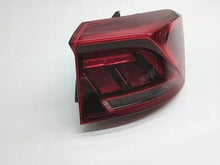 Laden Sie das Bild in den Galerie-Viewer, Rückleuchte VW 2GA945096A Rechts Rearlight RUK9478319993dl