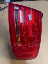 Laden Sie das Bild in den Galerie-Viewer, Rückleuchte Audi A4 B8 Rechts Rearlight RUK9519925588eg