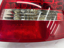 Laden Sie das Bild in den Galerie-Viewer, Rückleuchte Audi A6 C6 Avant 4F9945096E Rechts Rearlight RUK9520333771cy
