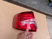 Laden Sie das Bild in den Galerie-Viewer, Rückleuchte VW Jetta 5C6945207E Links Rearlight RUK9672762731ui