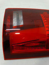 Laden Sie das Bild in den Galerie-Viewer, Rückleuchte VW Transporter 7LA945208 Rechts Rearlight RUK9757426665kh