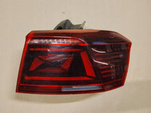 Laden Sie das Bild in den Galerie-Viewer, Rückleuchte VW Passat B8 3G9945208P Rechts Rearlight RUK9764157858lu