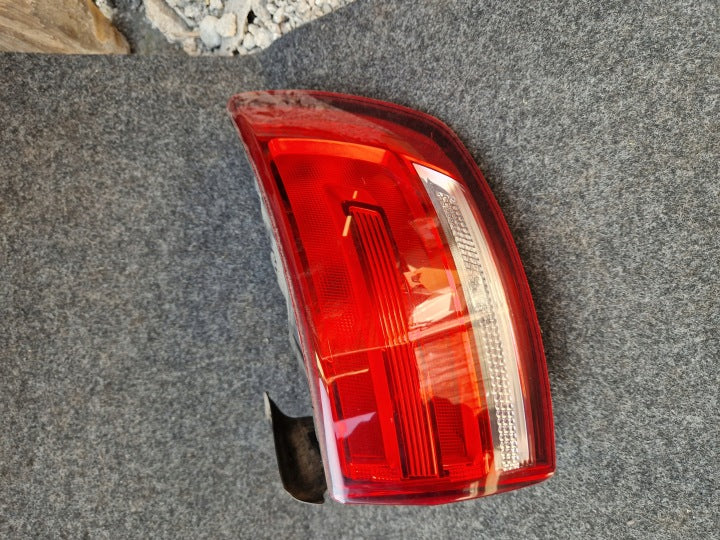 Rückleuchte Audi A4 B9 Avant 8W9945070 Rechts Rearlight RUK9789008913jm