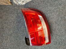Laden Sie das Bild in den Galerie-Viewer, Rückleuchte Audi A4 B9 Avant 8W9945070 Rechts Rearlight RUK9789008913jm