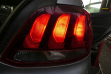 Laden Sie das Bild in den Galerie-Viewer, Rückleuchte Peugeot 301 9817299580 Rechts Rearlight RUK9828477515hz
