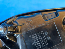 Laden Sie das Bild in den Galerie-Viewer, Rückleuchte BMW 9879753 190226 Links Rearlight RUK9881390596ze