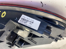 Laden Sie das Bild in den Galerie-Viewer, Rückleuchte Porsche Cayenne 7P5945096K Rechts Rearlight RUK9934584934bo