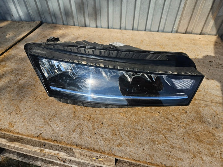 Frontscheinwerfer Skoda Octavia IV 5E4941016 Rechts Scheinwerfer Headlight SCH1000208239cr