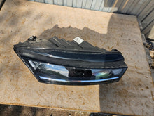 Laden Sie das Bild in den Galerie-Viewer, Frontscheinwerfer Skoda Octavia IV 5E4941016 Rechts Scheinwerfer Headlight SCH1000208239cr