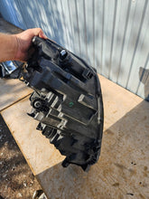 Laden Sie das Bild in den Galerie-Viewer, Frontscheinwerfer Skoda Octavia IV 5E4941016 Rechts Scheinwerfer Headlight SCH1000208239cr