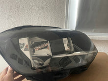 Laden Sie das Bild in den Galerie-Viewer, Frontscheinwerfer VW 7E1941016 Rechts Scheinwerfer Headlight SCH1004882122go