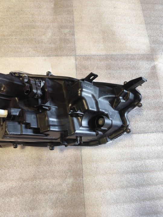 Frontscheinwerfer Toyota Yaris 81150K0080 Links Scheinwerfer Headlight SCH1015975935gs
