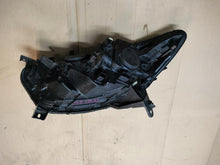 Laden Sie das Bild in den Galerie-Viewer, Frontscheinwerfer Renault Captur 260102734R Rechts Scheinwerfer Headlight SCH1028143477si