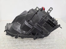Laden Sie das Bild in den Galerie-Viewer, Frontscheinwerfer Opel Astra L 9851881180 Rechts Scheinwerfer Headlight SCH1034132738ik