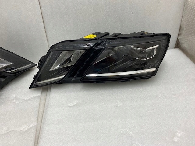 Frontscheinwerfer Skoda Octavia III 5E1941015D 5E1941016D Ein Satz Headlight SCH1044852972rh