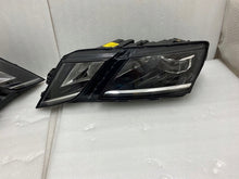 Load image into Gallery viewer, Frontscheinwerfer Skoda Octavia III 5E1941015D 5E1941016D Ein Satz Headlight SCH1044852972rh