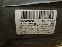 Load image into Gallery viewer, Frontscheinwerfer Volvo S80 V70 II 31420014 Xenon Rechts Scheinwerfer Headlight SCH1044929031ly