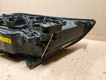 Load image into Gallery viewer, Frontscheinwerfer Volvo S80 V70 II 31420014 Xenon Rechts Scheinwerfer Headlight SCH1044929031ly