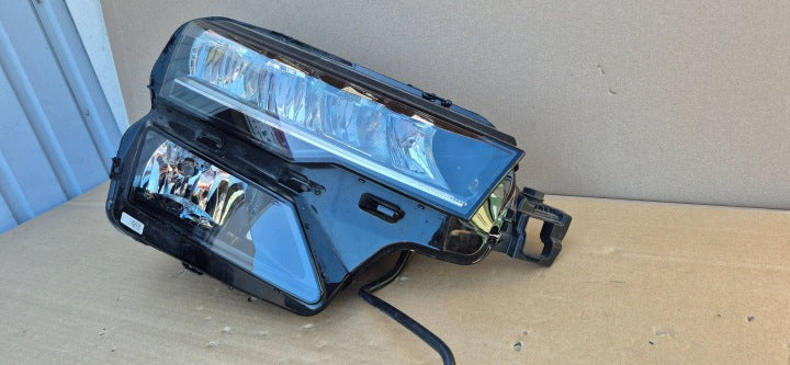 Frontscheinwerfer Skoda Karoq 57B941010 Rechts Scheinwerfer Headlight SCH1048236982db