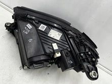 Laden Sie das Bild in den Galerie-Viewer, Frontscheinwerfer Mercedes-Benz W213 A2139060210 LED Rechts Headlight SCH1054245909hm