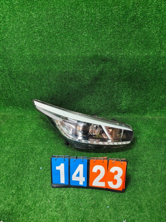 Frontscheinwerfer Kia Ceed 92102A2220 Rechts Scheinwerfer Headlight SCH1058932106wi