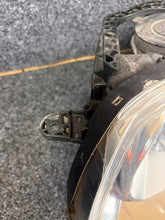 Laden Sie das Bild in den Galerie-Viewer, Frontscheinwerfer Citroën C5 III 9689037880 Xenon Links Scheinwerfer Headlight SCH1067233868qm