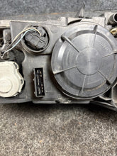 Laden Sie das Bild in den Galerie-Viewer, Frontscheinwerfer Citroën C5 III 9689037880 Xenon Links Scheinwerfer Headlight SCH1067233868qm