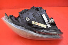 Laden Sie das Bild in den Galerie-Viewer, Frontscheinwerfer BMW E91 E90 1056790-6942738 Rechts Scheinwerfer Headlight SCH1070807166sh