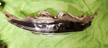 Laden Sie das Bild in den Galerie-Viewer, Frontscheinwerfer Nissan Qashqai I J12 1008002J Links Scheinwerfer Headlight SCH1073138124sp