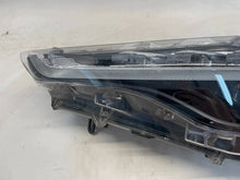 Laden Sie das Bild in den Galerie-Viewer, Frontscheinwerfer Toyota Corolla OYT32226 Links Scheinwerfer Headlight SCH1079960453fr